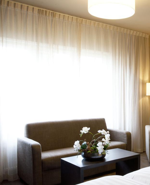 Fletcher Hotel-Restaurant Het Witte Huis Soest Room photo